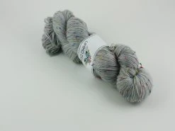 Silver - Regnbågstweed 100g