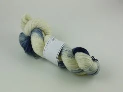 Blått Porslin - Handfärgat Sockgarn 100g