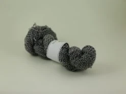 Ljuslila - Sockgarn Black Edition 100g