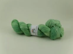 En Mäktig Gratäng - 1-trådigt Ullgarn 100g